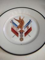 2 Borden Bergues, Verzamelen, Militaria | Algemeen, Verzenden