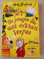 De jongen die met draken leefde (deel 2), Boeken, Andy Shepherd, Ophalen of Verzenden, Fictie algemeen, Zo goed als nieuw