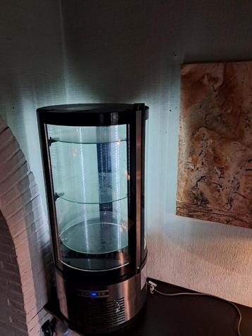 Vitrinekoelkast taartkoelkast beschikbaar voor biedingen