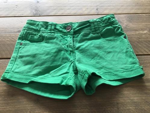 CKS, JBC en H&M, 3 shorts (meisjes) maat 146 - 152, Kinderen en Baby's, Kinderkleding | Maat 146, Zo goed als nieuw, Meisje, Broek