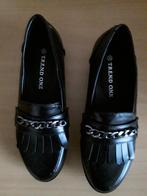 Nieuwe dames schoenen, Ophalen