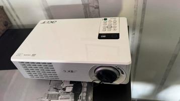 Acer h5350 beamer met weinig gebruikte uren beschikbaar voor biedingen