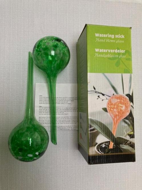 Twee bewateringsbollen, Huis en Inrichting, Kamerplanten, Overige soorten, Minder dan 100 cm, Ophalen of Verzenden
