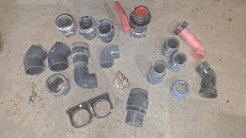 partij koppelstukken pvc beschikbaar voor biedingen