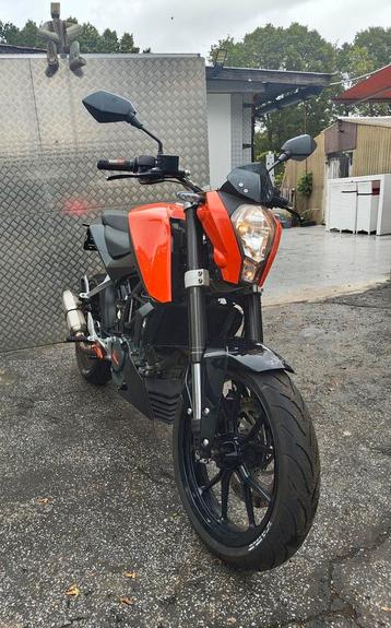 KTM Duke 125 Cc motor beschikbaar voor biedingen