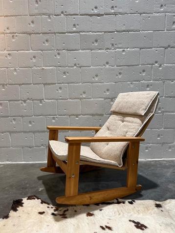 Scandinavische  schommelstoel uit de jaren 70 