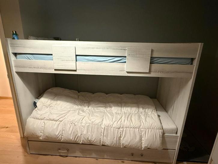 Stabelbed jeugd - 3 matrassen, Kinderen en Baby's, Kinderkamer | Stapelbedden en Hoogslapers, Zo goed als nieuw, Stapelbed, Ophalen