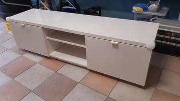 tv meubel IKEA BYAS beschikbaar voor biedingen