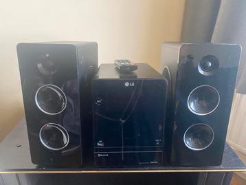 Microketen stereo beschikbaar voor biedingen