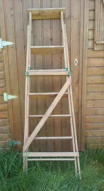 vintage ladder/trapladder 6 treden H 1.50m