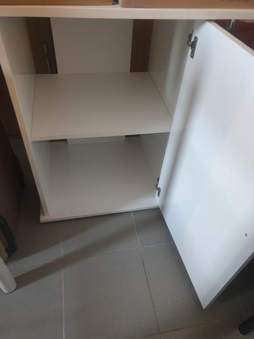 Te koop wegens verhuizing !!, Huis en Inrichting, Kasten | Roldeurkasten en Archiefkasten, Zo goed als nieuw, Minder dan 100 cm