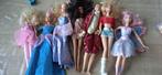 Lot 18 poupées Barbie et non Barbie + accessoires, Enfants & Bébés, Jouets | Poupées, Utilisé, Enlèvement ou Envoi, Barbie