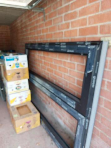 NIEUW PVC RAAM  BELGISCHE TOPKWALITEIT, Doe-het-zelf en Bouw, Glas en Ramen, Ophalen, Nieuw