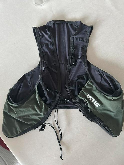 Trail jas, Sport en Fitness, Loopsport en Atletiek, Zo goed als nieuw, Ophalen