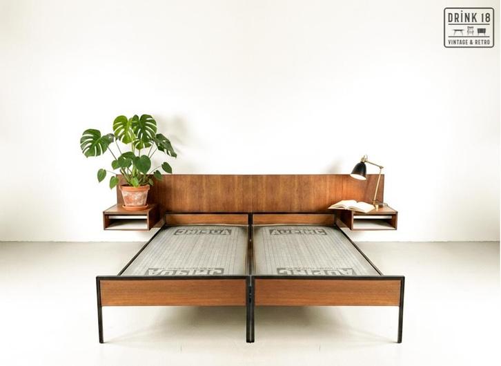 Tweepersoonsbed - Pastoe - Auping, Antiek en Kunst, Curiosa en Brocante, Ophalen