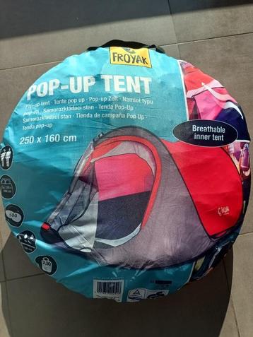 Froyak pop-up tent beschikbaar voor biedingen