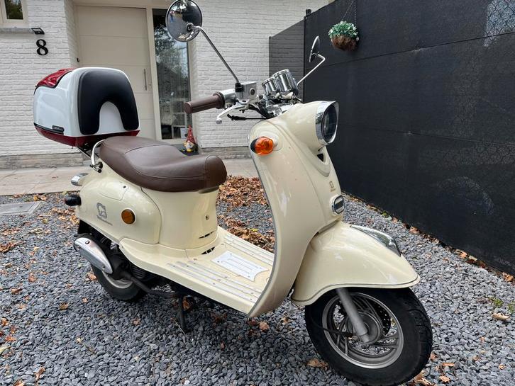 Minerva retro klasse B brommer/scooter, Fietsen en Brommers, Brommers | Overige merken, Gebruikt, Klasse B (45 km/u), Ophalen