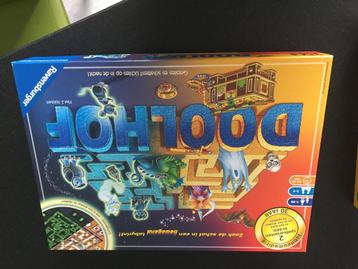 Doolhof, zoek de schat beschikbaar voor biedingen