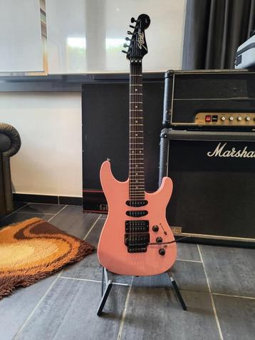 Fender HM Strat 1988/1989 Vintage pink beschikbaar voor biedingen