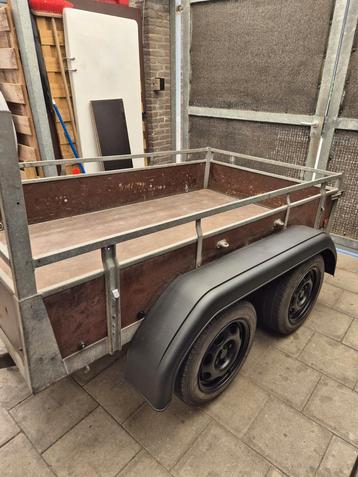 Dubbelasser aanhangwagen  beschikbaar voor biedingen