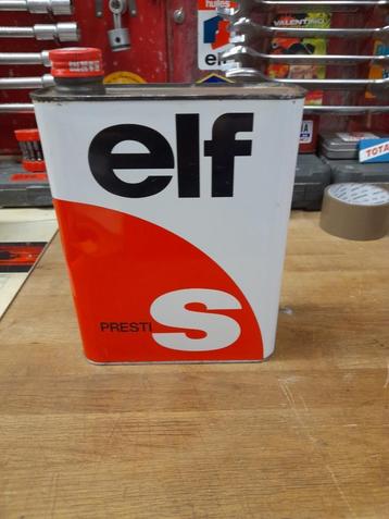 Oude lege oliekan elf presti s beschikbaar voor biedingen