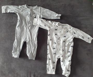 2 schattige boxpakjes met panda's - Maat 68/74 beschikbaar voor biedingen