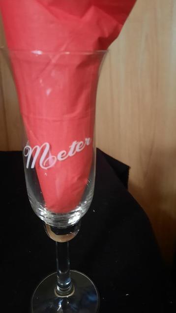 gegraveerd champagne glas met opschrift Meter + druiventros beschikbaar voor biedingen