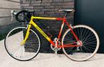 Koersfiets Gitane Mach300 met fietscomputer, Fietsen en Brommers, Ophalen, Zo goed als nieuw