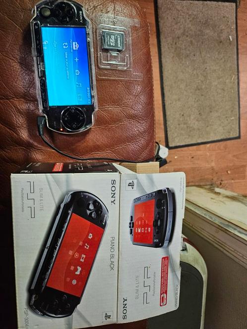 Gebruikte PSP 3004 zwarte partij + 11 games + accessoires, Games en Spelcomputers, Spelcomputers | Sony PSP, Gebruikt, PSP, Zwart
