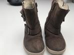 Clarks bottes en daim brun P20 peu portées très bon état, Enfants & Bébés, Vêtements de bébé | Chaussures & Chaussettes, Bottines