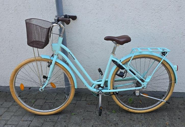 Damesfiets merk b-twin, Fietsen en Brommers, Fietsen | Dames | Damesfietsen, Zo goed als nieuw, Overige merken, Versnellingen