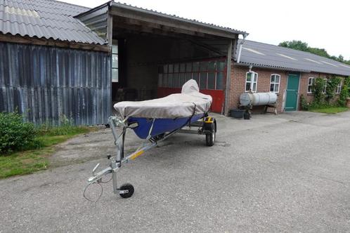 Vis/toerboot met 6 pk Suzuki en trailer, Watersport en Boten, Vis- en Consoleboten, Gebruikt, Tot 10 pk, 3 tot 6 meter, Benzine