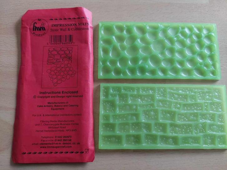 FMM Impressions Mats Set 2: Stone Wall & Cobblestone, Hobby en Vrije tijd, Taarten en Cupcakes maken, Zo goed als nieuw, Overige typen