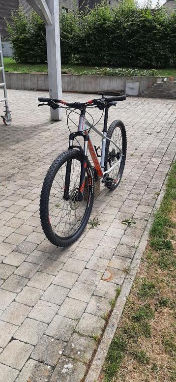 VTT  "BH EXPERT" beschikbaar voor biedingen
