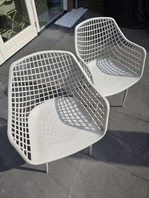 2 Kuipstoelen Zandkleur (nieuw in seal), Tuin en Terras, Tuinstoelen, Nieuw, Kunststof, Stapelbaar, Ophalen