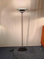 Accademia Terra vloerlamp Shigeaki Asahara voor LUCITALIA, Enlèvement