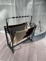 Kranten en tijdschrift houder met bijhorend vloerkleed., Huis en Inrichting, Ophalen, Gebruikt
