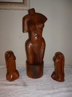 3 sculptures en bois  statue en bois corps féminin femme, Enlèvement