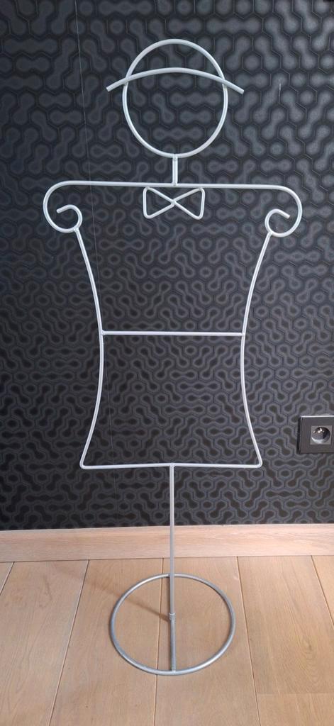 Dressboy in metaal / kledingrek zo goed als nieuw, Kinderen en Baby's, Kinderkleding | Overige, Zo goed als nieuw, Jongen of Meisje