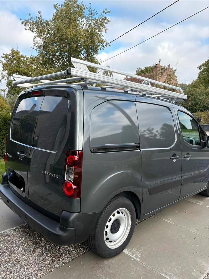 Peugeot Partner 1.6 HDi – 100 pk – bouwjaar 2018 - 3zit, Autos, Camionnettes & Utilitaires, Particulier, ABS, Airbags, Air conditionné