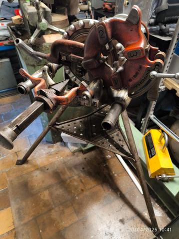 Rigdid Draadtrekker R300 beschikbaar voor biedingen