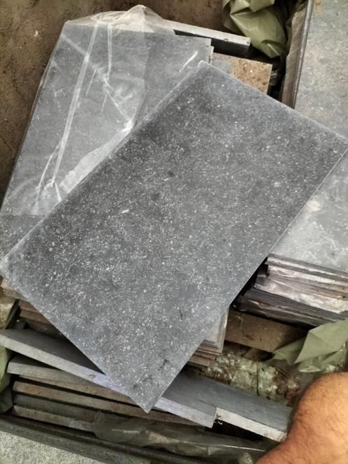Belgische blauwe hardsteen - arduin, Doe-het-zelf en Bouw, Tegels, Zo goed als nieuw, Hardsteen, Ophalen