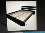 Bed + latexmatras + lattenbodem van IKEA, Huis en Inrichting, Slaapkamer | Bedden, 160 cm, Gebruikt, Bruin, Hout