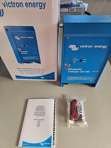 Zo goed als nieuwe Victron Energy Phoenix Acculader 24/25 (, Enlèvement ou Envoi, Comme neuf