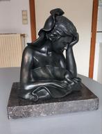 Beeld jonge vrouw, Ophalen