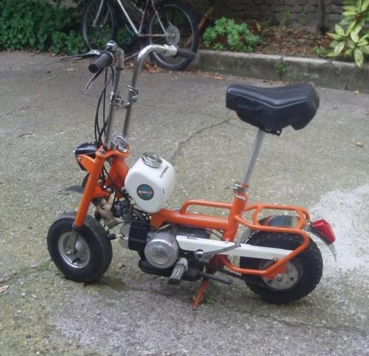 Benelli stadsfiets, Fietsen en Brommers, Brommers | Oldtimers, Overige merken, Klasse B (45 km/u), Ophalen