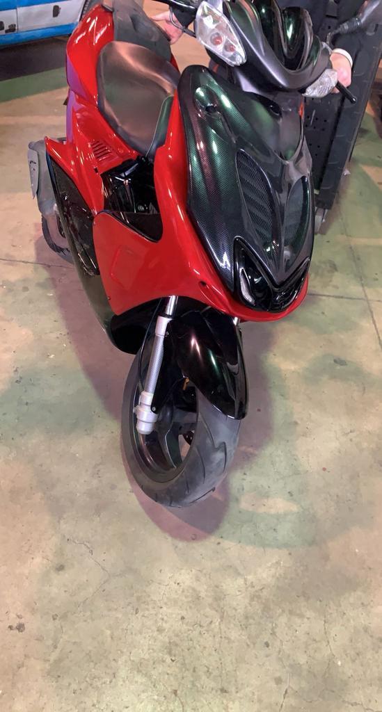 Yamaha aerox uit 2007/2008 te hoop, Fietsen en Brommers, Brommeronderdelen | Scooters, Zo goed als nieuw, Yamaha, Ophalen