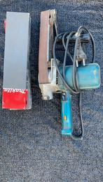 Ponceuse a ruban makita