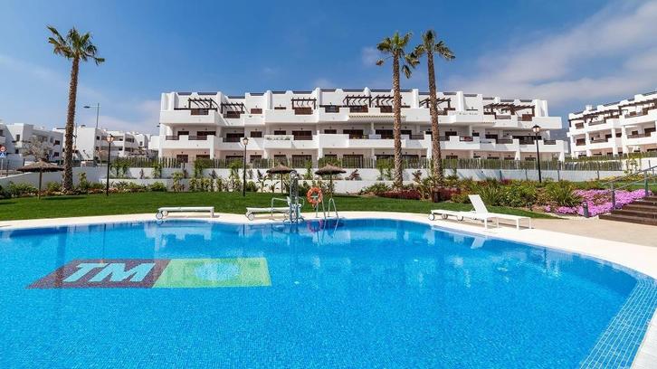 Stijlvol penthouse met drie slaapkamers in Mar de Pulpí, Immo, Buitenland, Spanje, Appartement, Dorp