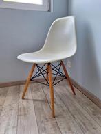 Set van 8 Eames replica stoelen., Huis en Inrichting, Stoelen, Vijf, Zes of meer stoelen, Gebruikt, Wit, Metaal